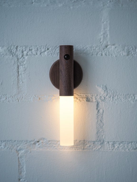 Langaton led valaisin valo alaspäin seinällä, löydät nämä dekoja.net istä