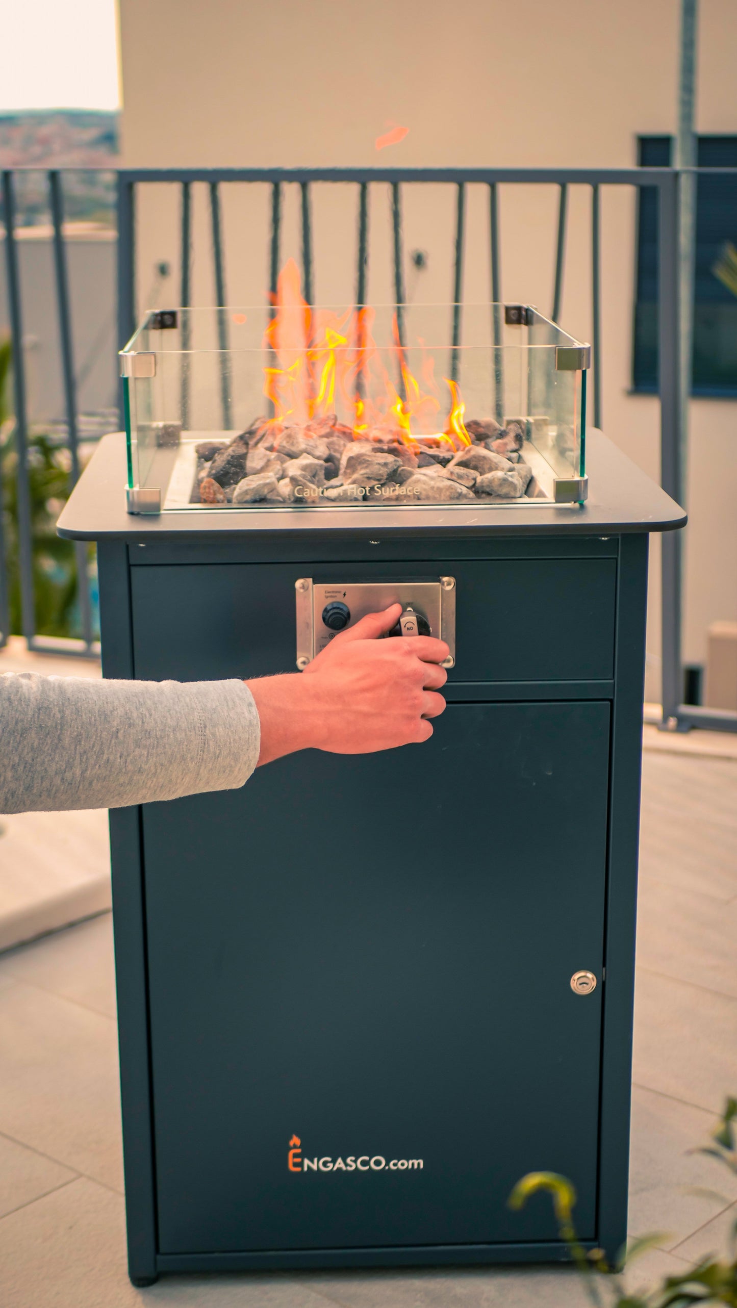 Tulipöytä terassille - ENGASCO 55 kaasulämmitin - Dekoja.net
