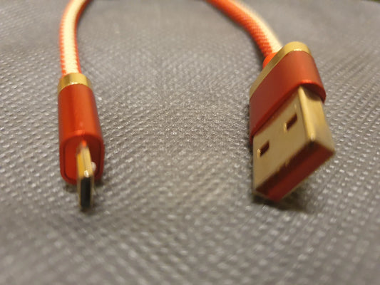 micro-usb latauskaapeli