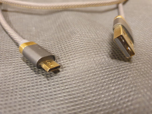 micro usb johto