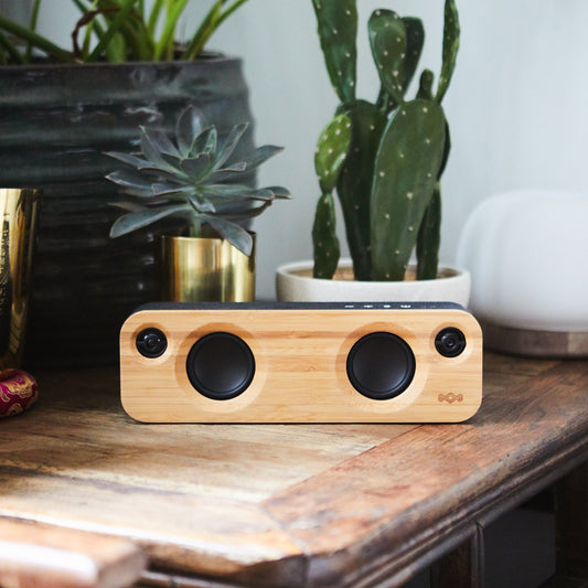 House of Marleyn Get Together Mini -bluetooth-kaiutin musta – Kristallinkirkas ääni, kestävä muotoilu ja langaton vapaus