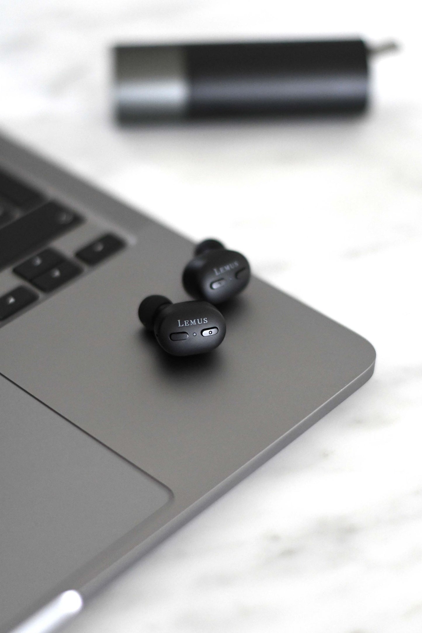EarSound 2.0 Pro langattomat bluetooth® nappikuulokkeet musta | LEMUS