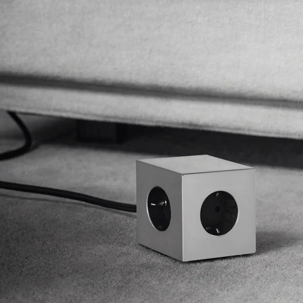 Avolt Square 1 USB - A jatkojohto 1,8m | Alumiini | Aluminium - Dekoja.net