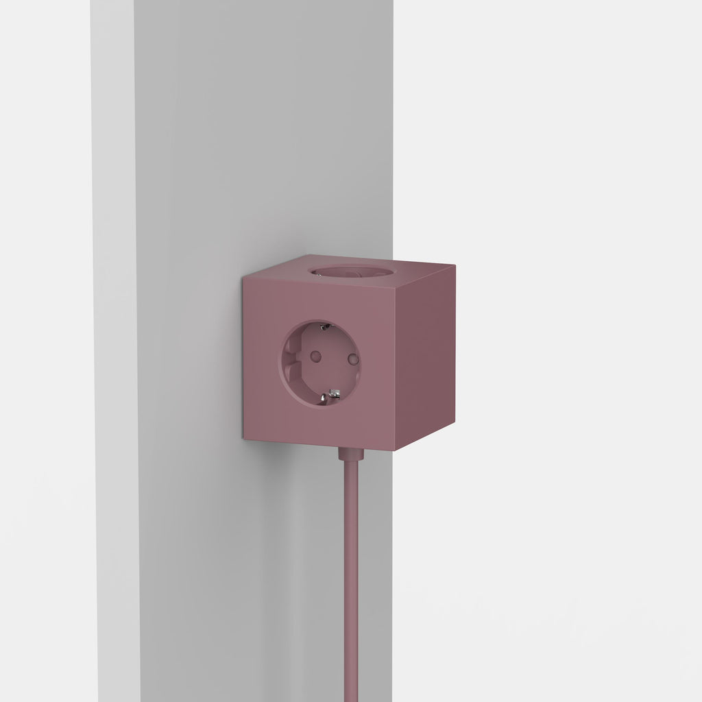 Rusty red avolt square 1 jatkojohto pistorasia 9