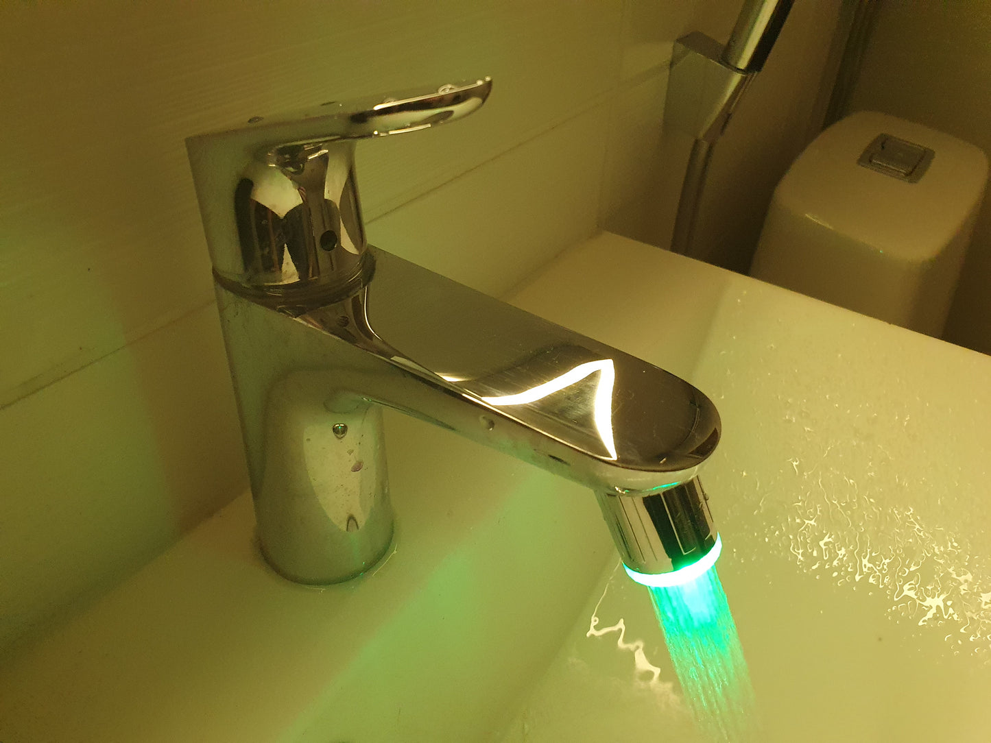Water faucet LED nozzle